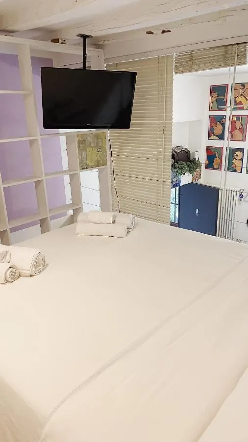 Appartamento Accogliente Loft A 8 Min Dal Duomo Milano 0*,  Italia