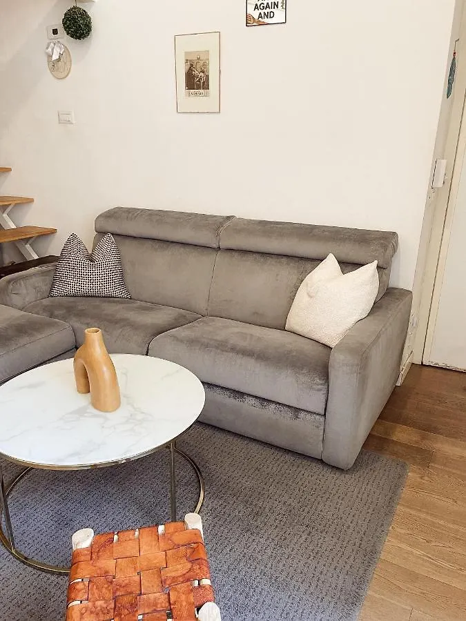 Appartamento Accogliente Loft A 8 Min Dal Duomo Milano 0*,  Italia